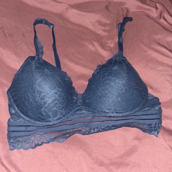 Blue Pink/Victorya’s secret push-up bra - Picture 1 of 1